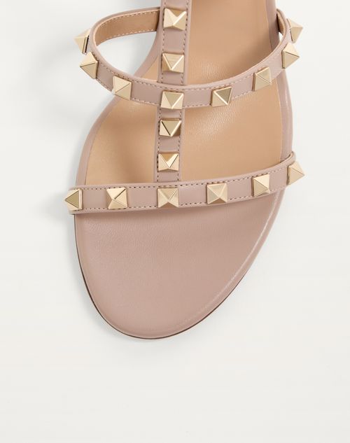Valentino Garavani - Rockstud Calfskin Leather Slide Sandal 60 Mm - Poudre - Woman - Sandals